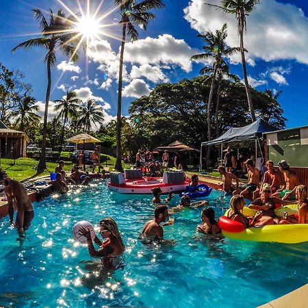 Nomads Airlie Beach (Adults Only) מראה חיצוני תמונה