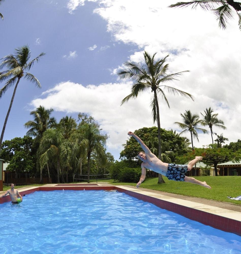 Nomads Airlie Beach (Adults Only) מראה חיצוני תמונה