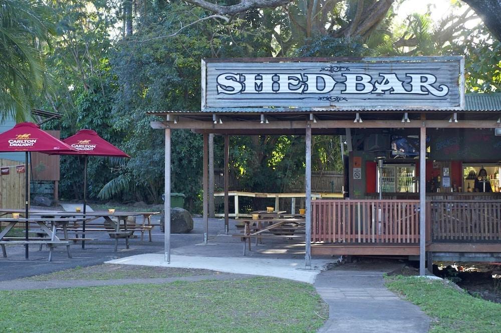 Nomads Airlie Beach (Adults Only) מראה חיצוני תמונה