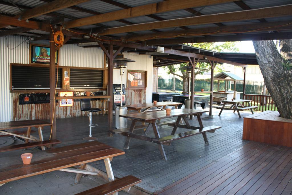 Nomads Airlie Beach (Adults Only) מראה חיצוני תמונה