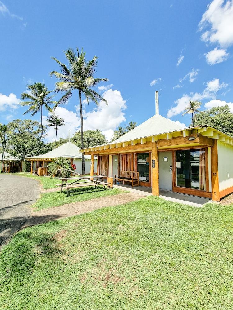 Nomads Airlie Beach (Adults Only) מראה חיצוני תמונה