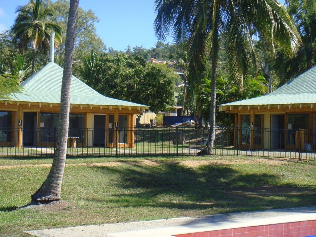 Nomads Airlie Beach (Adults Only) מראה חיצוני תמונה