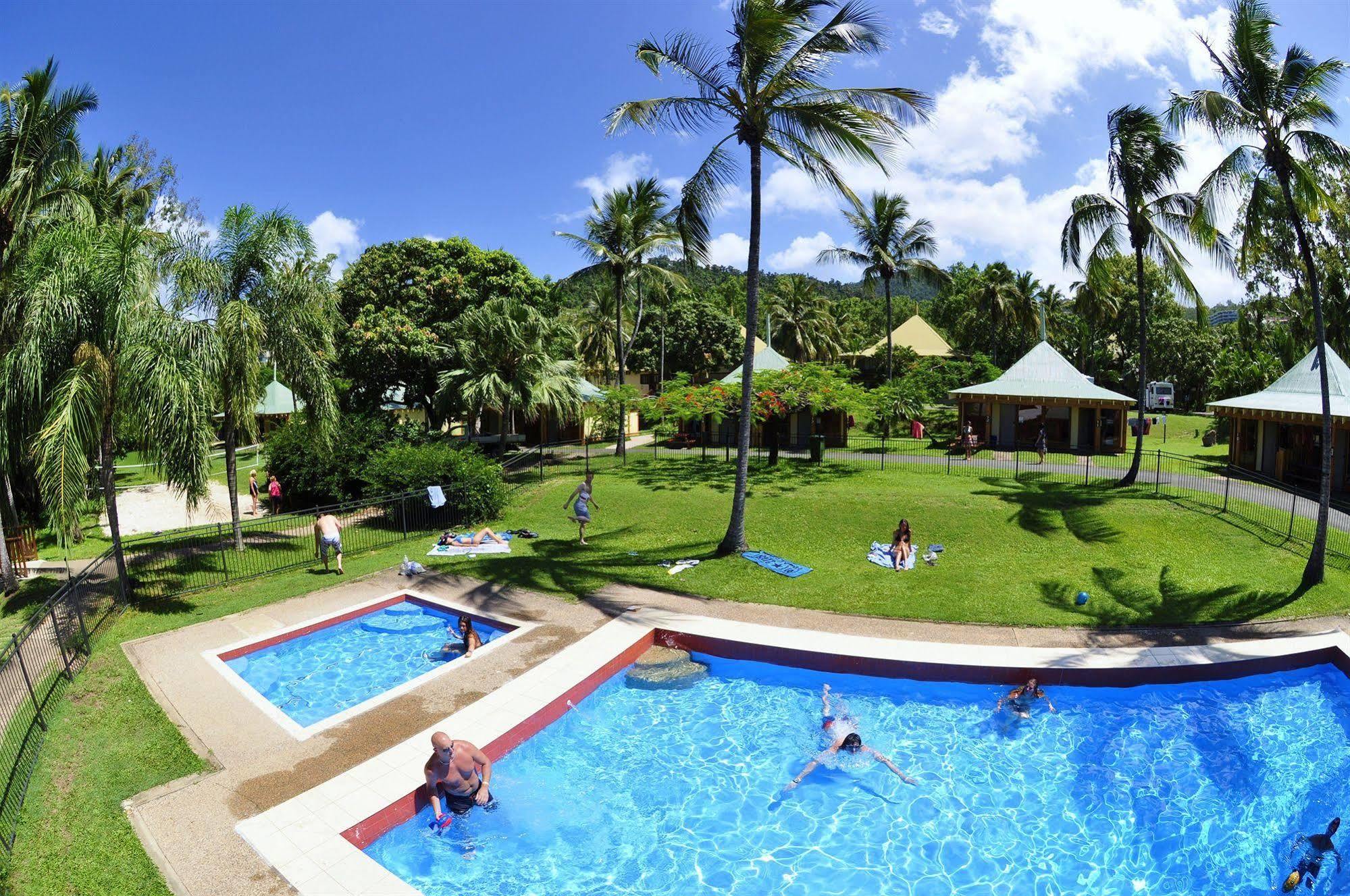 Nomads Airlie Beach (Adults Only) מראה חיצוני תמונה